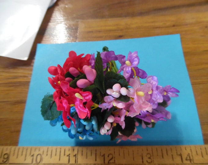 Tiny Silk Flower Bundle~Four Colors~12 Stems~Great For Doll Hats!