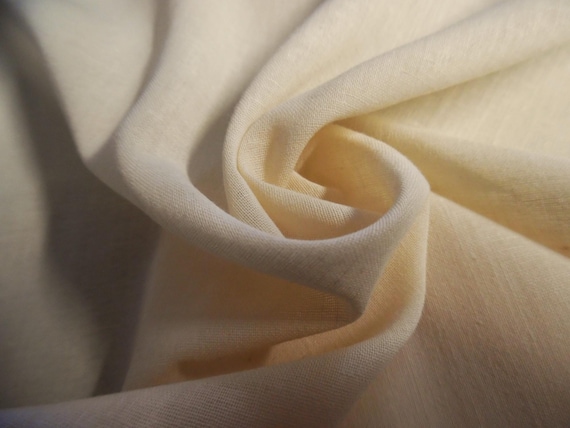 Cotton/Wool Batiste~Light Ecru~Light Weight~18"x28"~Doll Fabric