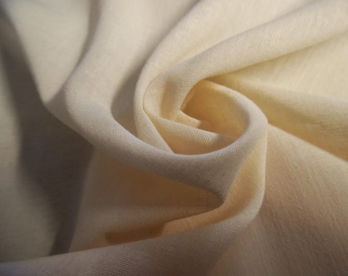 Cotton/Wool Batiste~Light Ecru~Light Weight~18"x28"~Doll Fabric