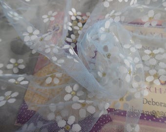 Soft Netting~Daisy Print~Soft Blue~Dazzle~18"x30"~Sheer Overlay
