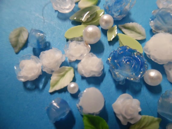 Tiny Resin Roses~Assorted Shades of Blue/White +Pearls/Leaves/Chrystal Pcs~20+pc's~Adornments