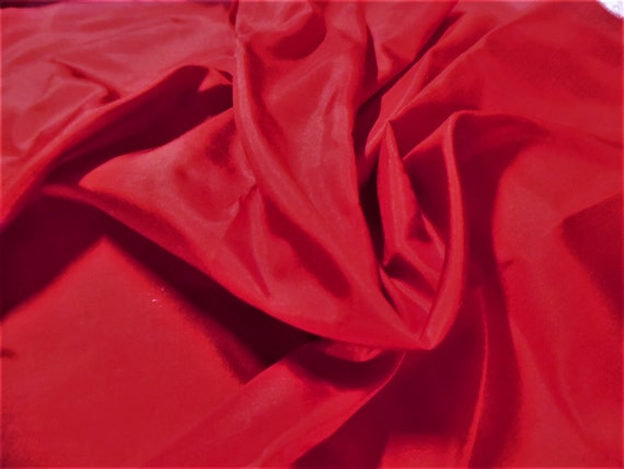 Christmas Red Silk Tissue Taffeta~9"x22"~Great 4 Miniatures~Small dolls~All dolls!
