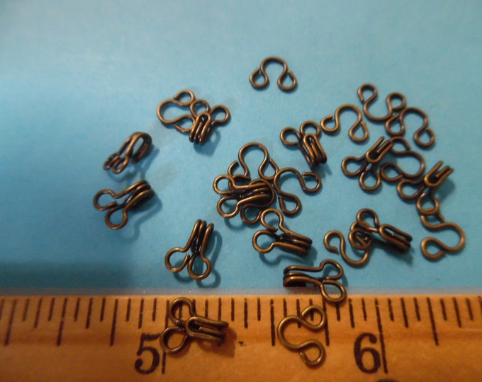 Small Hooks & Eyes for Doll Clothing~Antique Bronze~Size 00~12 Sets