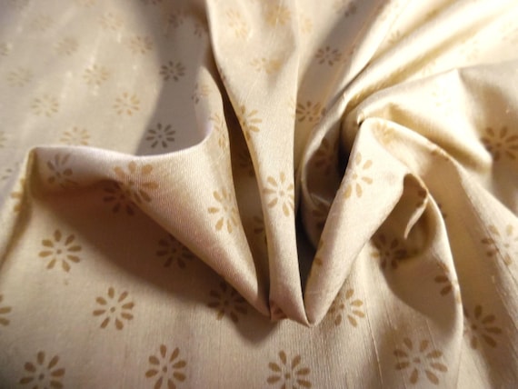 SPECIAL! Silk Dupioni Taffeta~Micro Floral Print~Biscotti Tan & Bronze~18"x27"~Doll Fabric