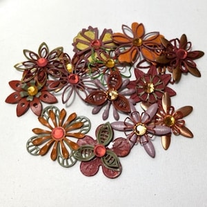 Handgemachte Blumen Metall Schichtblumen-FALL AUTUMN TONES Verschiedene Stile, Formen, Farben - Lot von 5 !!