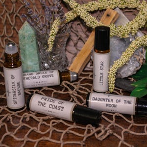 Baldur&#39;s Gate Inspired Perfume Oil Roll-On: Unisex Companion Fragrances