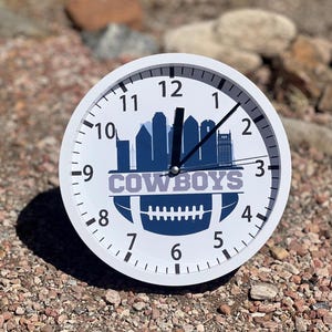 Dallas Cowboys Clock: 9&quot; NFL Football Team Decor