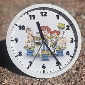 Toy Story Theme Clock: 9&quot; Children&#39;s Room Decor