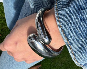 Pulsera delicada, brazalete de plata, brazaletes de oro, pulsera gruesa, brazalete dorado, brazalete grueso de plata, pulsera para mujer