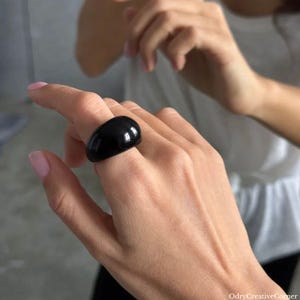 Kupolring, Tjock ring, Elegant ring, Midi-ring, Hartsring, Stor ring, Svart ring, Massiv ring för kvinnor