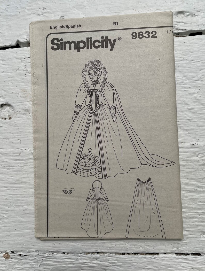 Simplicity R11804 Renaissance Costume Collection Simplicity 9832 Size RR (14, 16, 18, 20 ...