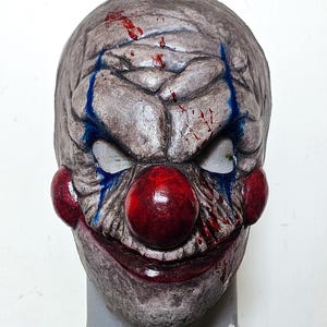 Demi-masque de clown en latex inspiré des Killer Klowns
