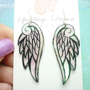 Pendientes brillantes con forma de alas de ángel, cambio de color verde pálido y rosa - Estilo New Age - Regalo - Resina con acabado brillante