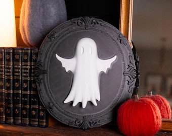 3D Printed Halloween Ghost Wall Hanging: Gothic Haunted House Decor