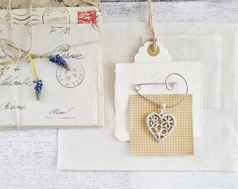 Filigree Heart Brooch - Gift Ideas - Gift For Her - Shawl Brooch - vintage - Heart Lapel Pin - zamsoe - shawl Pin - Lapel Pin - gift idea