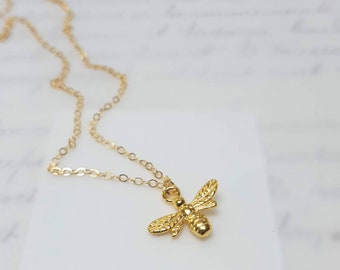 Gold Bee Necklace - Bee Necklace - Bee Gift - Gift Ideas - Gift For Her - Multi Charm Necklace - Vintage Jewelry - Zamsoe