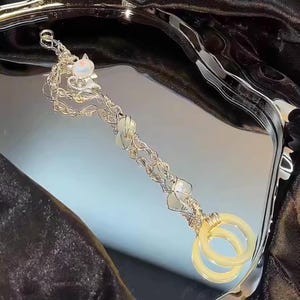Handgemaakte fairy toverstokje sigarettenhouder, draadgewikkeld zilveren tabaksaccessoire met kat, boho fantasy fairycore cadeau, rookaccessoire