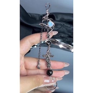 Black Love Heart Cigarette Ring, Cigarettes Holder Ring, Hands Metal Finger Clip, Cigarette Holder for Your Finger, Gifts for Smokers