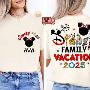 Comfort Colors® Disney 2025 Familienurlaub Shirts, Personalisierte Mickey Schloss 2025 Shirt, Disneyland Familien Reise Shirt, Kundenspezifisches Mickey Trip Tee