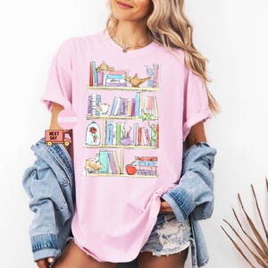 Komfort Farben Prinzessin Buch Shirt, Disney Lehrer Bibliothekarin Shirt, Disney Buch Liebhaber Shirt, Belle's Bibliothek Shirt, Disney Buchwurm, Schule T-Shirt