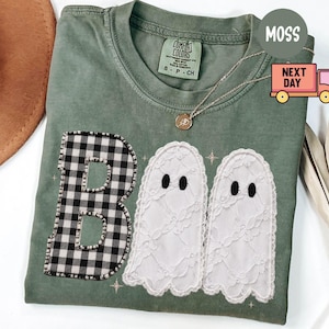 Comfort Colors® Faux Patchwork Boo-skjorta, Rutig Halloween-spökskjorta, Söt Spooky Season-tröja, Retro höstspöke-tröja, Halloween-present
