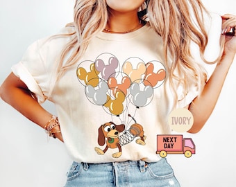 Maglietta Slinky Dog con palloncini di Topolino, maglietta Toy Story, regalo Disney per gli amanti dei cani, maglietta per le vacanze in famiglia a Disneyland, maglietta Magic Kingdom, regalo