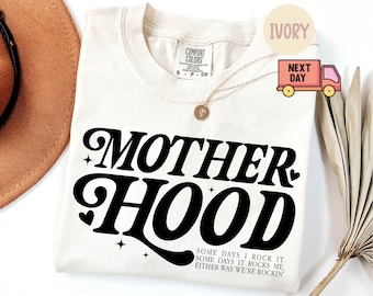 Comfort Colors® Motherhood Shirt, Trendy Mama T-Shirt, Mom Life Tee, Oversized Graphic Mom T-shirt, Motherhood T-Shirt, Cool Mom Club, Gift