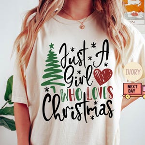 Comfort Colors® Weihnachtsgeschenk, Weihnachtsbaum Shirt, Weihnachtsgeschenk für Frauen, Passendes Familien-Weihnachts-Weihnachtshemd, Weihnachts-Crew-Shirt, Weihnachtsmann
