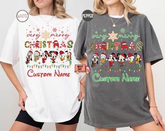 Komfortfarben 2024 Disney-Weihnachtshemd, personalisiertes Disney-Weihnachtshemd, passendes Disney-Weihnachtsfamilienhemd, kundenspezifisches Weihnachtshemd