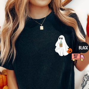 Camiseta Comfort Colors® Fantasma Fofo Café, Camiseta Fantasma Pequeno Café Gelado Fofo, Camiseta Fantasma Boo, Camiseta Fantasma Café, Amantes de Café no Halloween imagem 4
