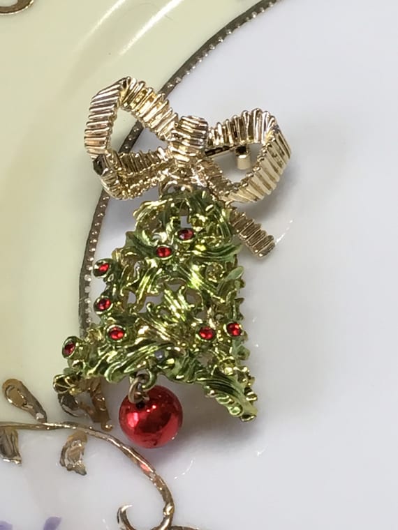 Vintage Brooch Christmas Bow Holly Mistletoe Bell 