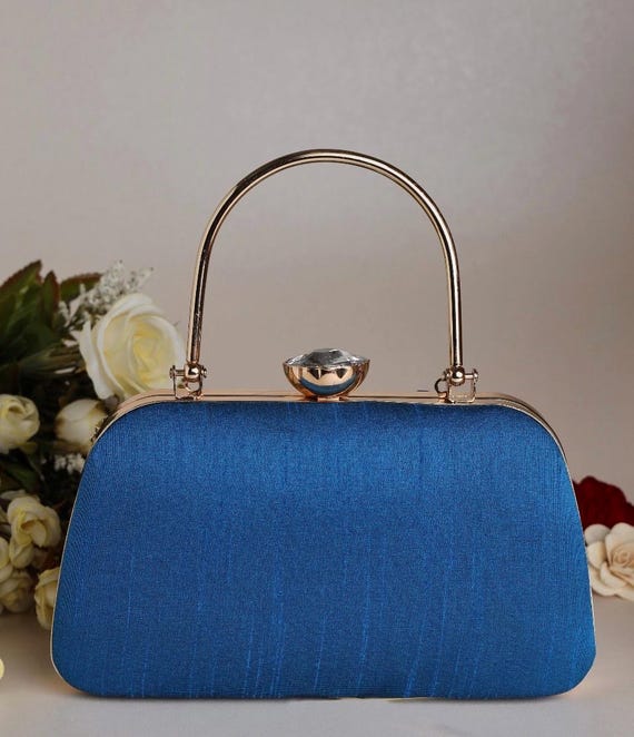 Pochette in paillettes di seta blu: ricamo Zardozi, borsa da sera