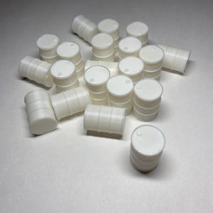 Multi Color Paintable 3D gedrucktes Gelände-Set von 20 - 28 mm Ölfassfässern