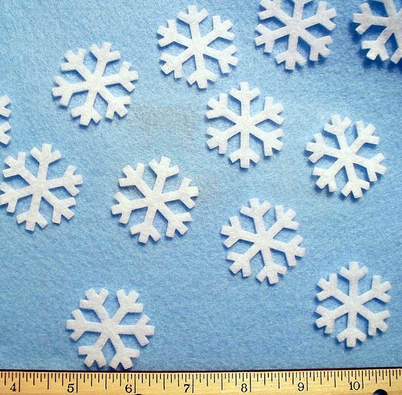 Flocons de neige de 1,5 pouce 24 pièces artisanales ou mélange de laine feutre votre choix de couleurs image 2