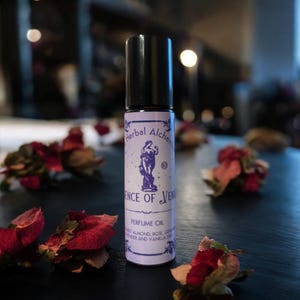 Essence of Venus-parfumolie | Romantische bloemengeur | Zelfliefde en aantrekkingsritueel | Op godinnen geïnspireerde geur