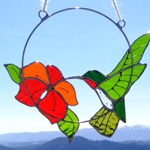 Hummingbird suncatcher Bird Stained glass window hanging Anniversary gifts Hummingbird wall art Custom stained glass decor for Garden, Home