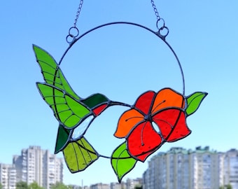 Hummingbird suncatcher Bird Stained glass window hanging Anniversary gifts Hummingbird wall art Custom stained glass decor for Garden, Home