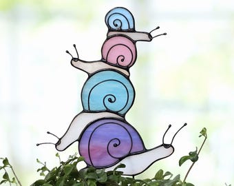 Stained Glass Purple Snail Tower Plant Stake, Cottagecore Fairy Garden Pot Decor, Whimsical Snail Family Accessory, Plant Lover Gift