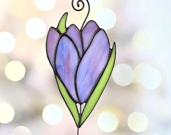 Purple Crocus Stained Glass Suncatcher, Window Hanging Flower Decor, Spring Gift for Mom, Floral Window Accent