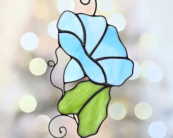 Stained Glass Morning Glory Suncatcher, September Birth Month Flower, Blue Flower Window Hanging, Stained Glass Art, Botanical Gift for Mom