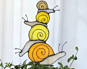 Glass Snail Planter Stake Suncatcher, Whimsical Home Decor, Unique Gardener Gift, Vertical Snail Family