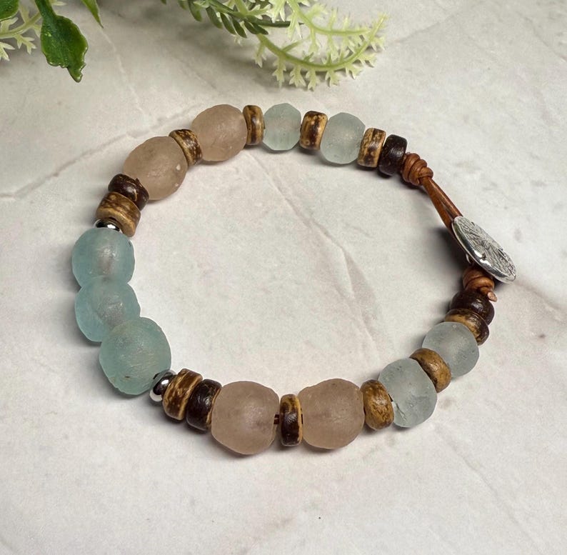 Boho Ocean Inspired Recycled Sea Glass Bracelet, Java and Ghana glass beads, leather cord, natural materials, ocean inspired gift Bild 13
