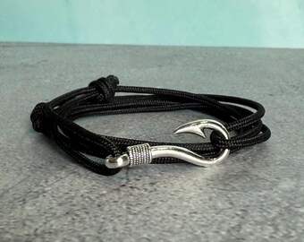 Paracord Fish Hook Bracelet, Adjustable Nautical Bracelet, Unisex, Fishing, or Outdoor Jewelry, Nautical Fish Hook  Bracelet
