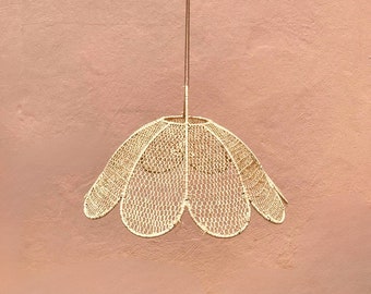 Handgemaakte raffia-kroonluchter: geweven hanglamp, boho-decor