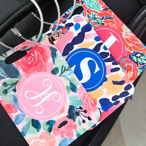 Personalized Luggage Tag for Her, Floral Bag tag, Monogrammed Luggage Tag, Personalized Travel Accessories, Customizable Bag Tag