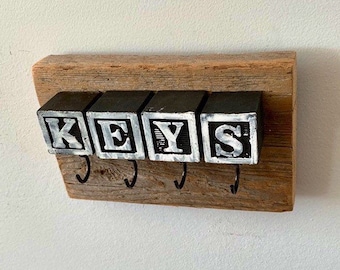 Black and White Farmhouse Graphic Keys Rack