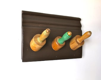 Green Rolling Pin Hook Rack