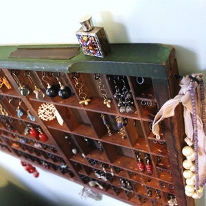 Wooden Jewelry Organizer image 3