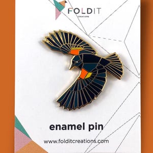 Origami Red-Winged Blackbird Enamel Pin – Bird Pin, Bird Lover Gift, Backyard Bird Watching, Wildlife Pin, FoldIT Creations