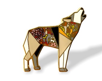 Origami Wolf Enamel Pin,Wolf Enamel Pins,Origami Jewelry,Wolf Gift,Wolf Lover,Timber wolf,Wolf Pins,Wolf Gifts,Dog Pins,Wolves,Wolf Jewelry